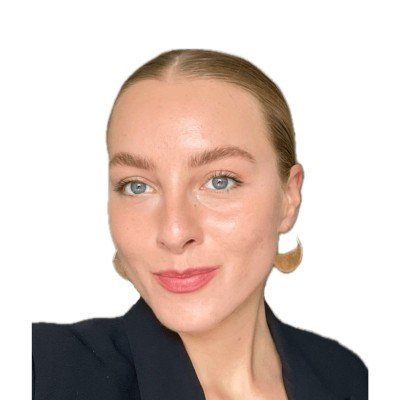 Headshot of Zoe Brammer
