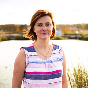 Emma Robertson_web.jpg