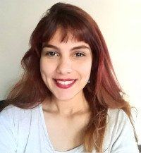 Head and shoulders photo of Raissa Estrela